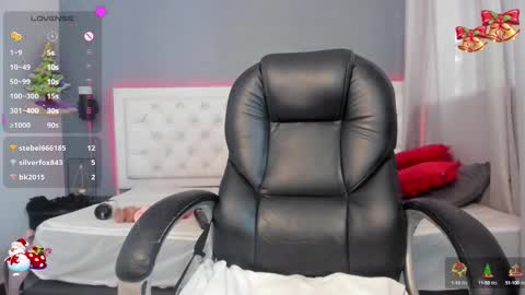 Snapshot of saraby_blandon chatting on December 17, 2024, 1:38 pm online show from December 17, 2024, 1:38 pm