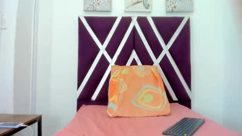 Snapshot of saracardona_1 chatting on September 27, 2025, 7:41 pm Sara Cardona online show from September 27, 2025, 7:41 pm