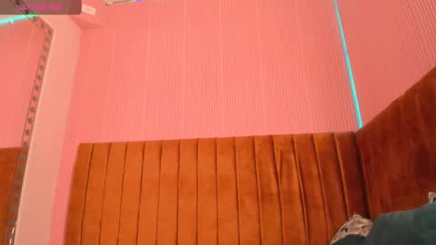 Sara Castillo online show from February 14, 2025, 12:47 pm