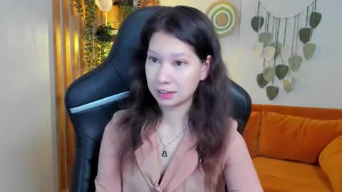 saradenar online show from September 9, 2025, 5:07 am