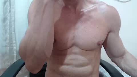 saradorj92 online show from December 21, 2025, 2:08 am