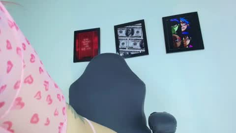 Sara online show from June 19, 2026, 5:12 am