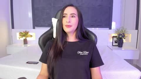 Snapshot of saragomez_1 chatting on September 23, 2025, 12:19 pm  Sara Gomez  online show from September 23, 2025, 12:19 pm