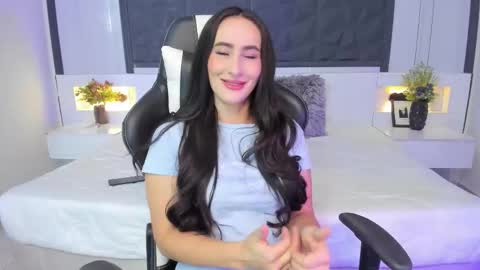 Snapshot of saragomez_1 chatting on October 6, 2025, 11:51 am  Sara Gomez  online show from October 6, 2025, 11:51 am