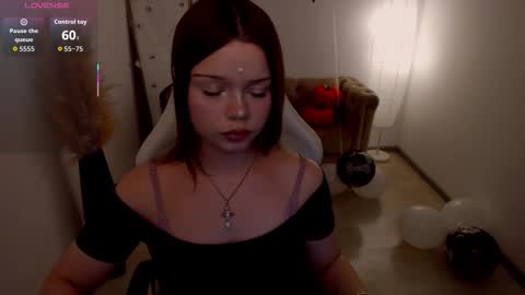 Sarah online show from October 24, 2025, 10:22 am