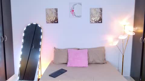 Snapshot of sarah__cinnamon chatting on May 21, 2026, 8:38 pm sarah cinnamon online show from May 21, 2026, 8:38 pm