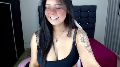 Snapshot of sarah__moon1 chatting on February 11, 2025, 3:18 pm Sarah Moon online show from February 11, 2025, 3:18 pm