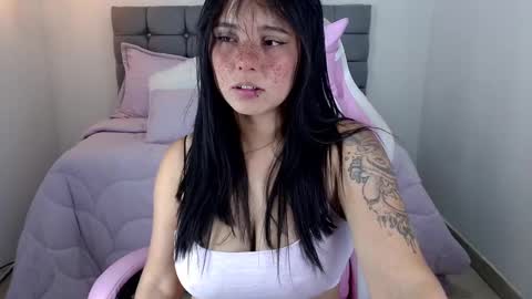 Snapshot of sarah__moon1 chatting on March 12, 2025, 9:56 pm Sarah Moon online show from March 12, 2025, 9:56 pm