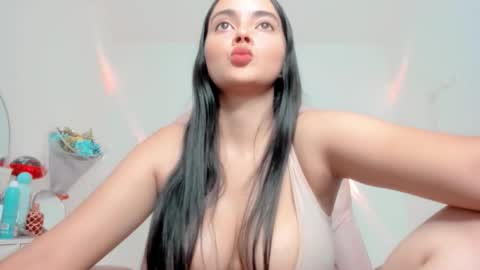 Snapshot of sarah_angelll chatting on March 10, 2026, 9:53 pm sarah online show from March 10, 2026, 9:53 pm