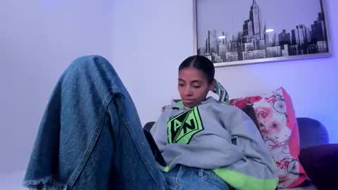 Snapshot of sarah_ashbourne chatting on October 15, 2025, 5:24 pm sarah_ashbourne online show from October 15, 2025, 5:24 pm