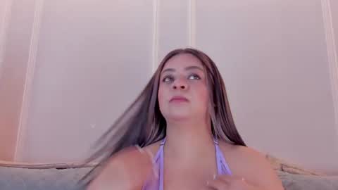 Sarah Bonneth online show from June 25, 2026, 11:26 am