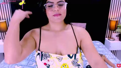 Snapshot of sarah_cream chatting on October 9, 2025, 11:14 pm Sarah online show from October 9, 2025, 11:14 pm