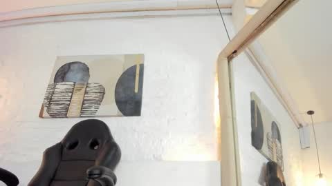 sarah_gothicgirl online show from February 23, 2026, 8:39 pm