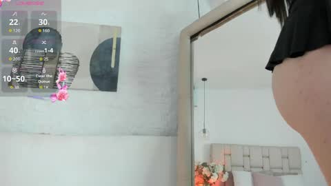 sarah_gothicgirl online show from May 9, 2026, 7:41 pm