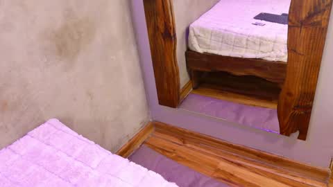 sarah_greyy online show from April 28, 2026, 10:42 am