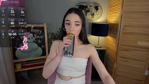 sarah_grows online show from February 5, 2025, 3:20 pm