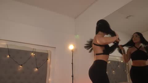 Snapshot of sarah_hiill chatting on October 8, 2025, 7:44 pm online show from October 8, 2025, 7:44 pm