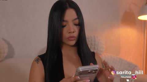 Snapshot of sarah_hiill chatting on October 21, 2025, 10:43 pm online show from October 21, 2025, 10:43 pm