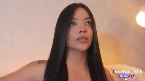 Snapshot of sarah_hiill chatting on November 5, 2025, 9:59 pm online show from November 5, 2025, 9:59 pm