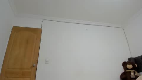 Sarah Marquez  online show from October 3, 2025, 8:39 pm