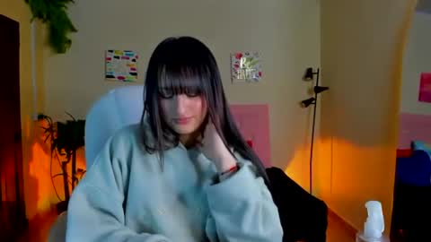 Sarah Ramirez online show from December 11, 2024, 8:15 am
