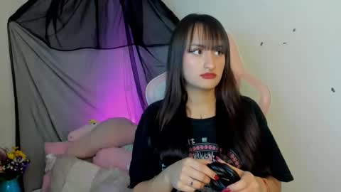 Sarah Ramirez online show from January 6, 2025, 3:31 am
