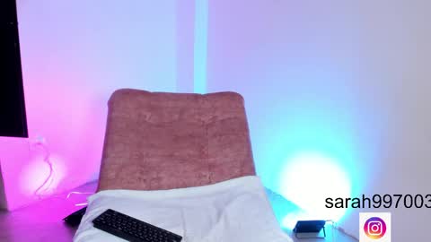 Snapshot of sarah_roussel chatting on May 21, 2026, 3:19 pm Sarah online show from May 21, 2026, 3:19 pm