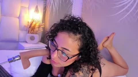 Snapshot of sarah_sluty chatting on July 4, 2026, 9:37 am Sarah online show from July 4, 2026, 9:37 am