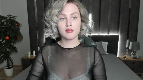Sarah online show from December 2, 2024, 4:09 am