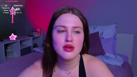 Sarah online show from May 3, 2026, 11:00 pm