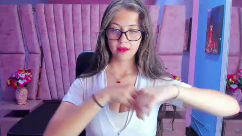 Sarah online show from January 28, 2025, 6:28 pm