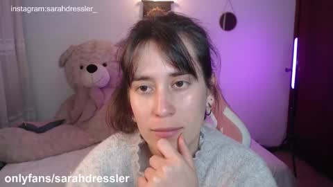 sarahdressler online show from December 21, 2025, 11:01 pm