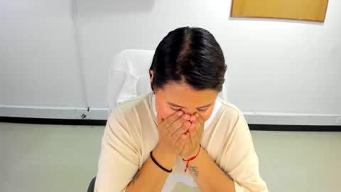 saraheart_cg online show from February 7, 2026, 3:16 pm