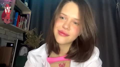 Snapshot of sarahhunnye chatting on March 24, 2026, 12:15 am Sarah online show from March 24, 2026, 12:15 am