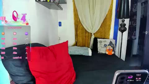 Snapshot of sarahjey chatting on March 13, 2026, 5:47 am SARAHJEY online show from March 13, 2026, 5:47 am