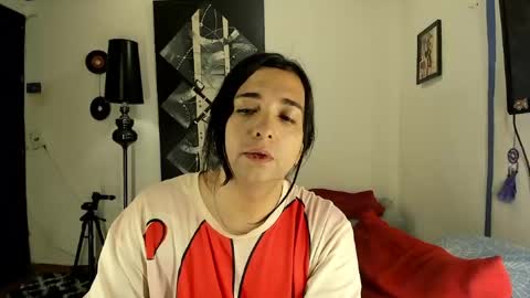  SARAHJEY     online show from May 5, 2026, 5:43 pm