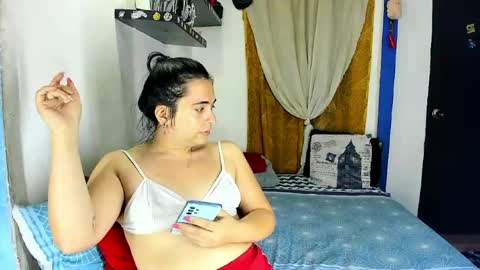  SARAHJEY     online show from May 9, 2026, 10:37 pm