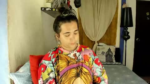  SARAHJEY     online show from May 10, 2026, 5:40 pm