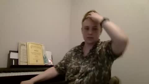 sarahlovesmath online show from September 13, 2025, 9:25 pm