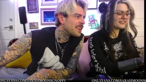 Snapshot of sarahmoonsg chatting on February 4, 2025, 7:40 am Sarah Moon online show from February 4, 2025, 7:40 am