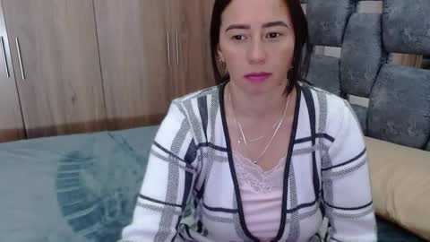 Lia online show from March 7, 2025, 12:34 pm
