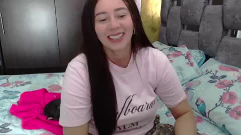 Lia online show from July 8, 2026, 3:27 pm