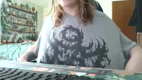 Snapshot of sarahpmummy chatting on June 4, 2026, 8:04 pm Sarah online show from June 4, 2026, 8:04 pm