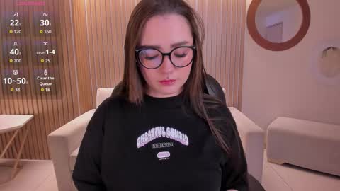 Snapshot of sarahrhodes_ chatting on October 25, 2025, 12:13 pm Sarah Rhodes online show from October 25, 2025, 12:13 pm