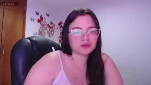 Snapshot of sarahros1 chatting on February 10, 2025, 11:34 pm Sarah online show from February 10, 2025, 11:34 pm