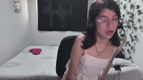 Sarah  online show from February 13, 2026, 7:32 pm