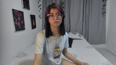 Sarah  online show from June 17, 2026, 9:38 pm
