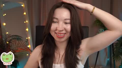vacation 16-30 of november caucht me in insta online show from January 22, 2025, 9:13 am