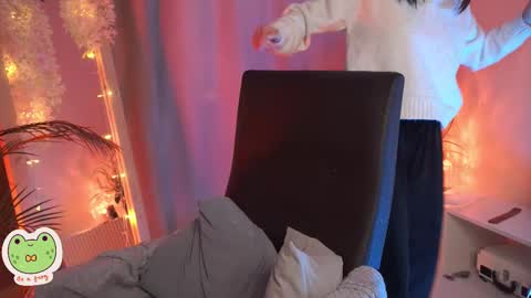 vacation 16-30 of november caucht me in insta online show from March 3, 2025, 12:05 pm