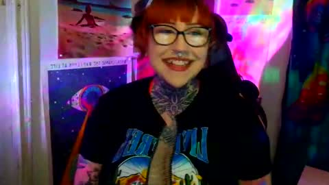 Sarah T online show from May 16, 2026, 6:54 am